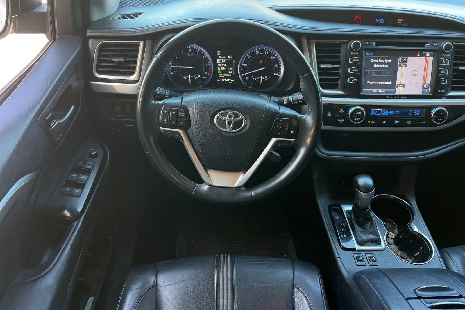 Thumbnail: 2018 Toyota Highlander - 16