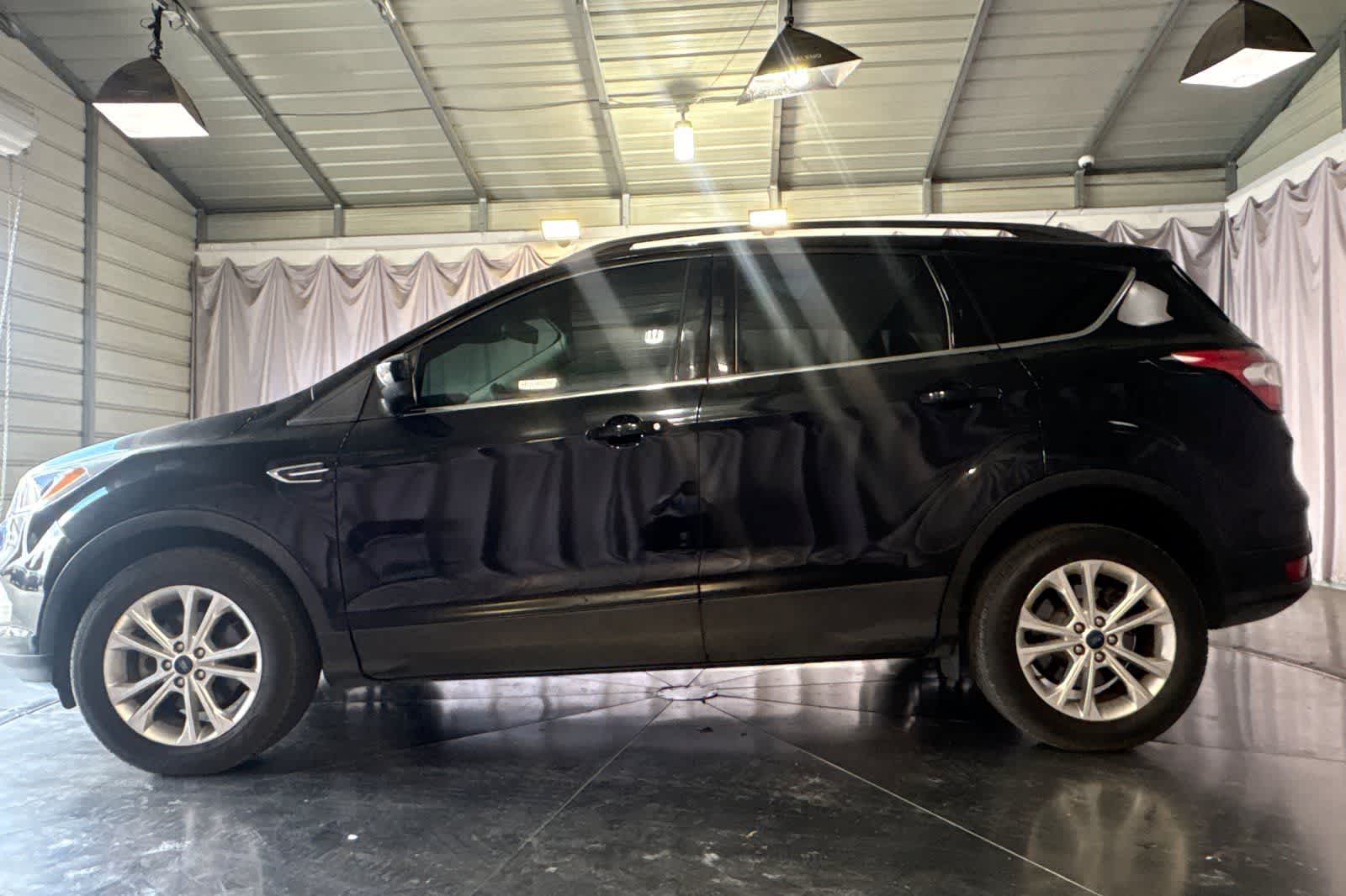 Thumbnail: 2018 Ford Escape - 6
