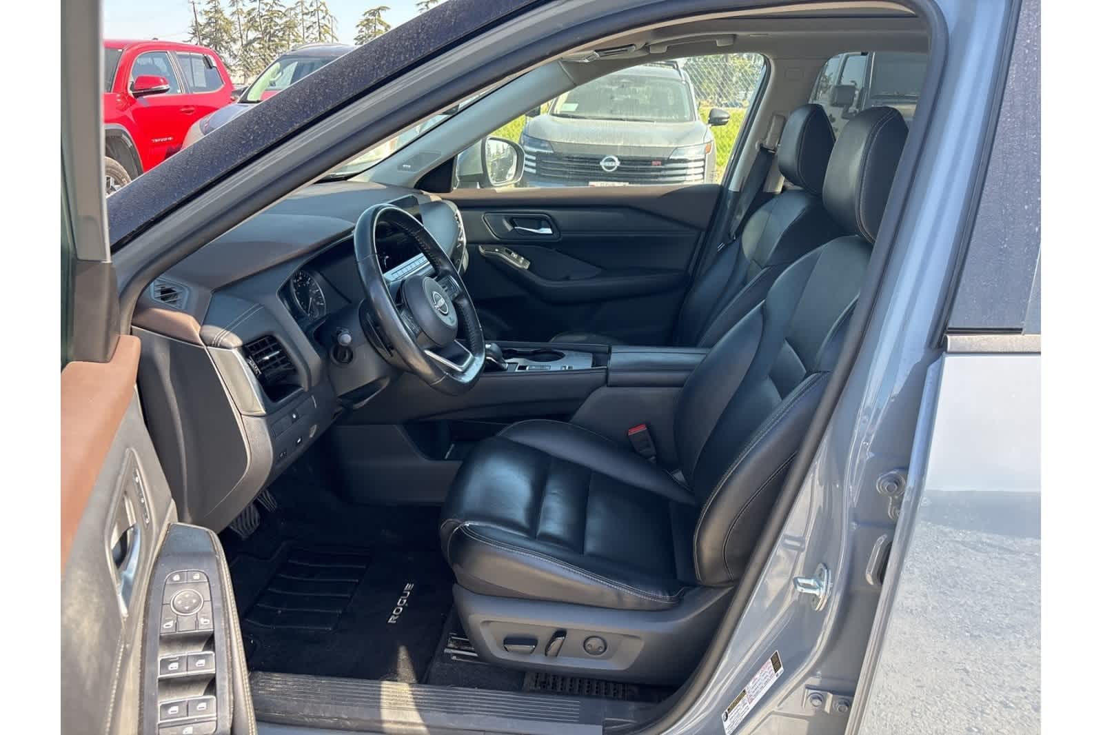 Thumbnail: 2023 Nissan Rogue - 11