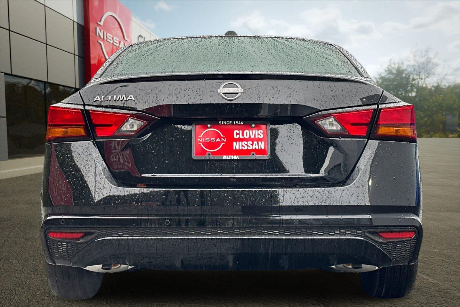 2025 Nissan Altima S 8