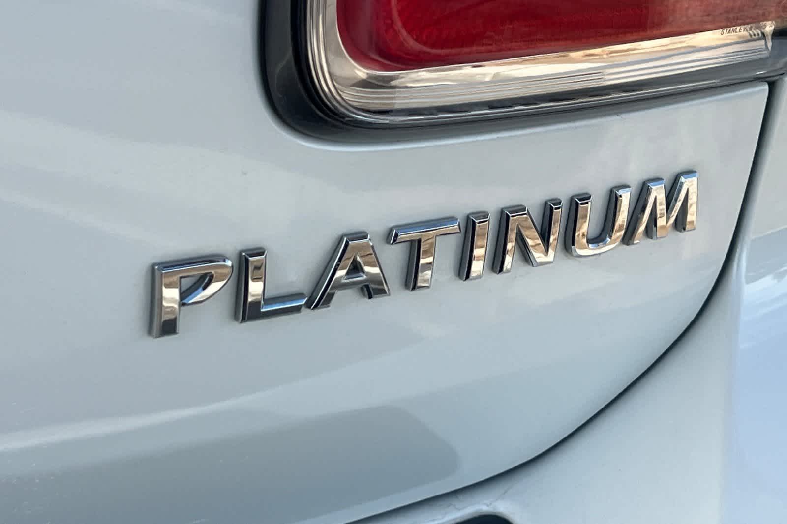 Thumbnail: 2017 Nissan Armada - 17