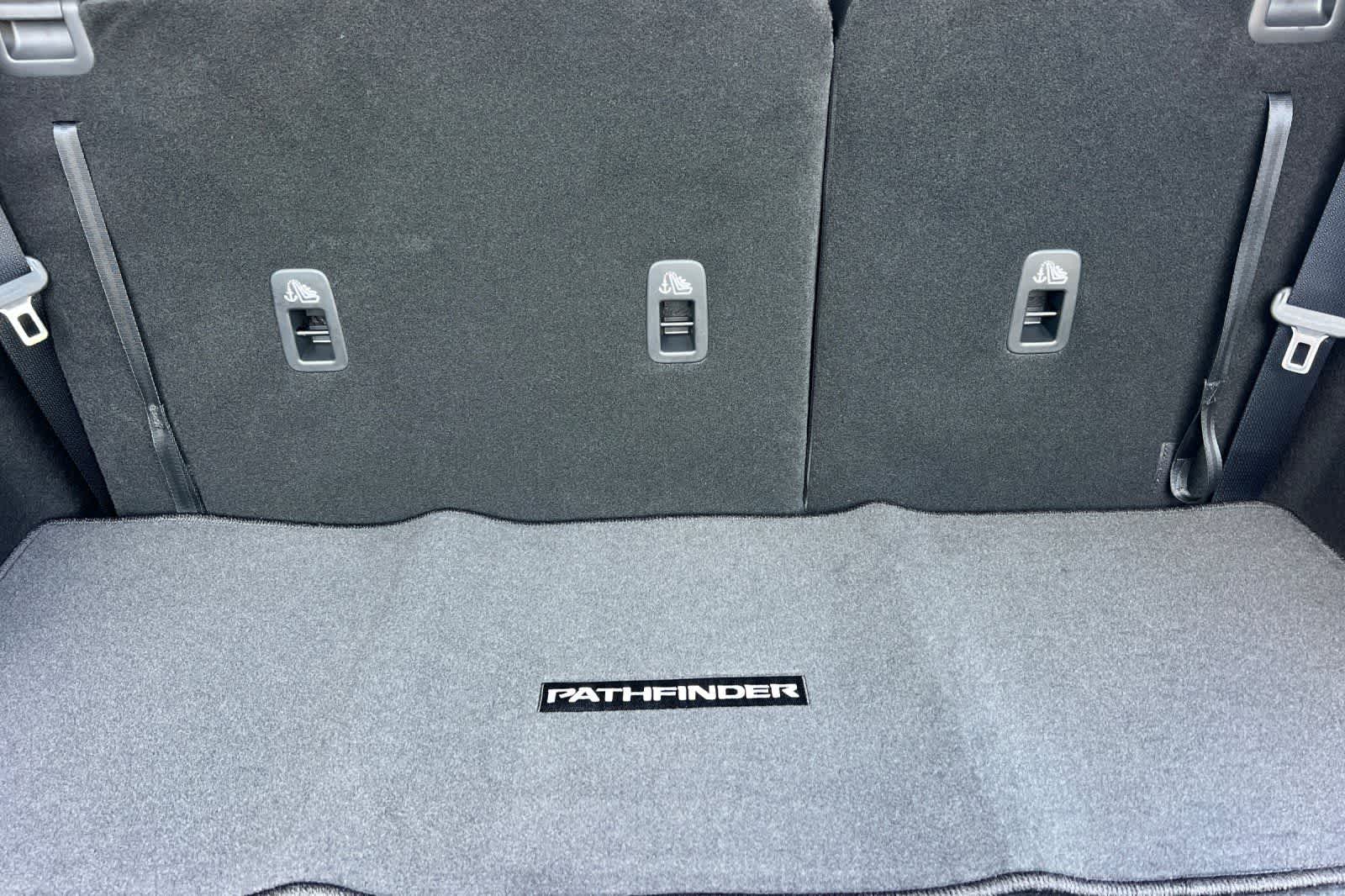 Thumbnail: 2026 Nissan Pathfinder - 19