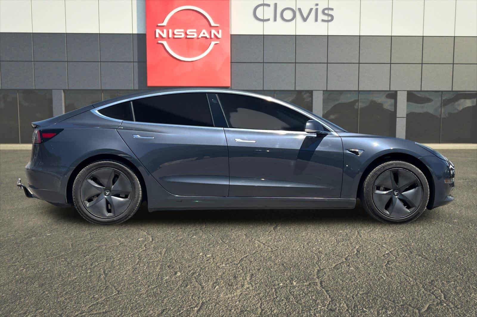 Thumbnail: 2018 Tesla Model 3 - 9
