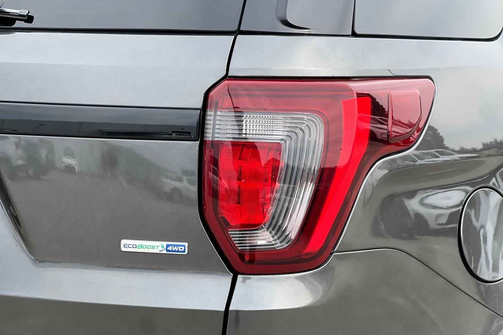 Thumbnail: 2018 Ford Explorer - 37