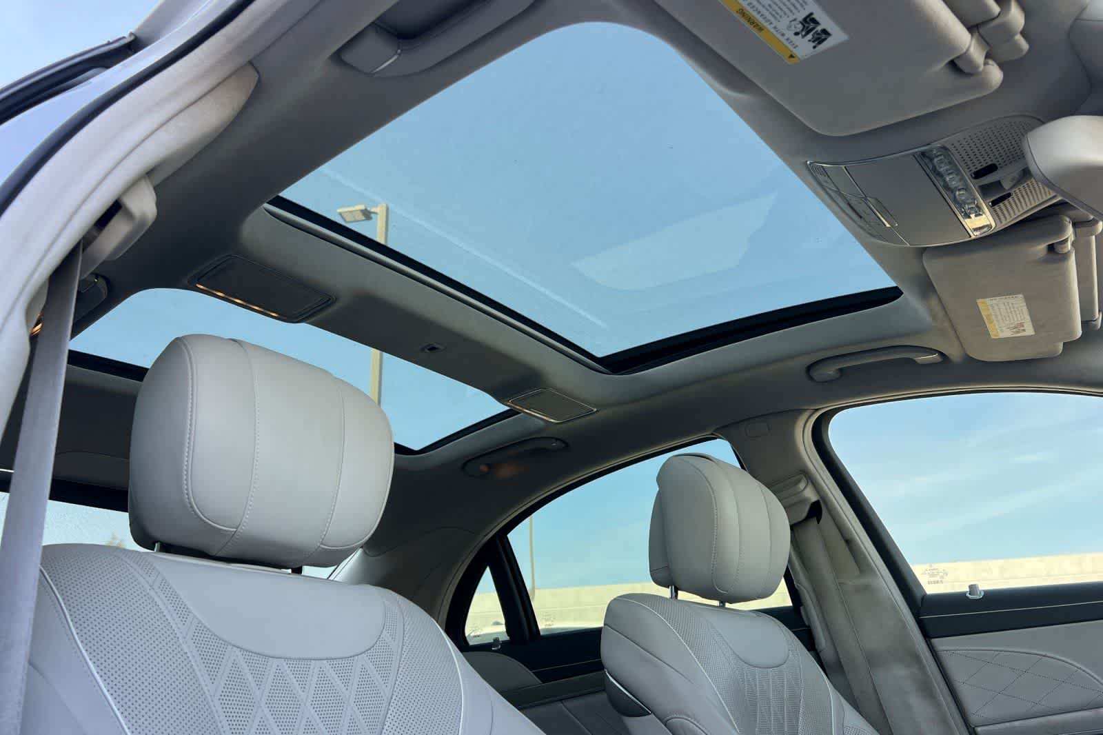 Thumbnail: 2015 Mercedes-Benz S-Class - 18