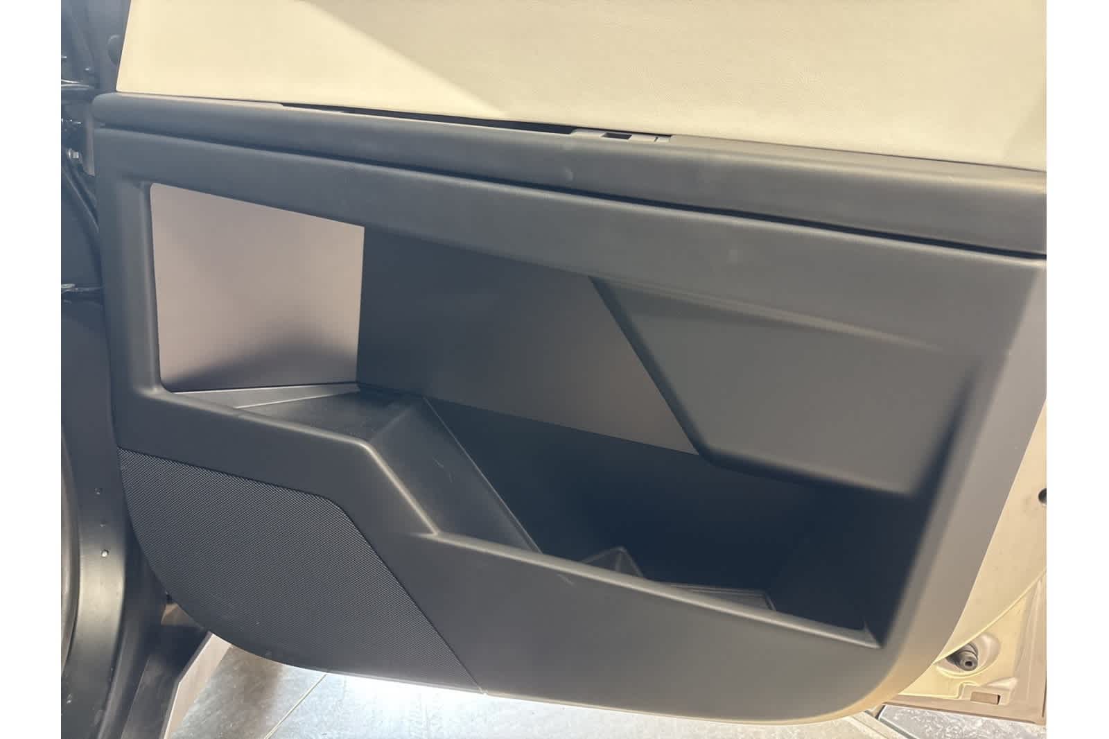 Thumbnail: 2024 Tesla Cybertruck - 14