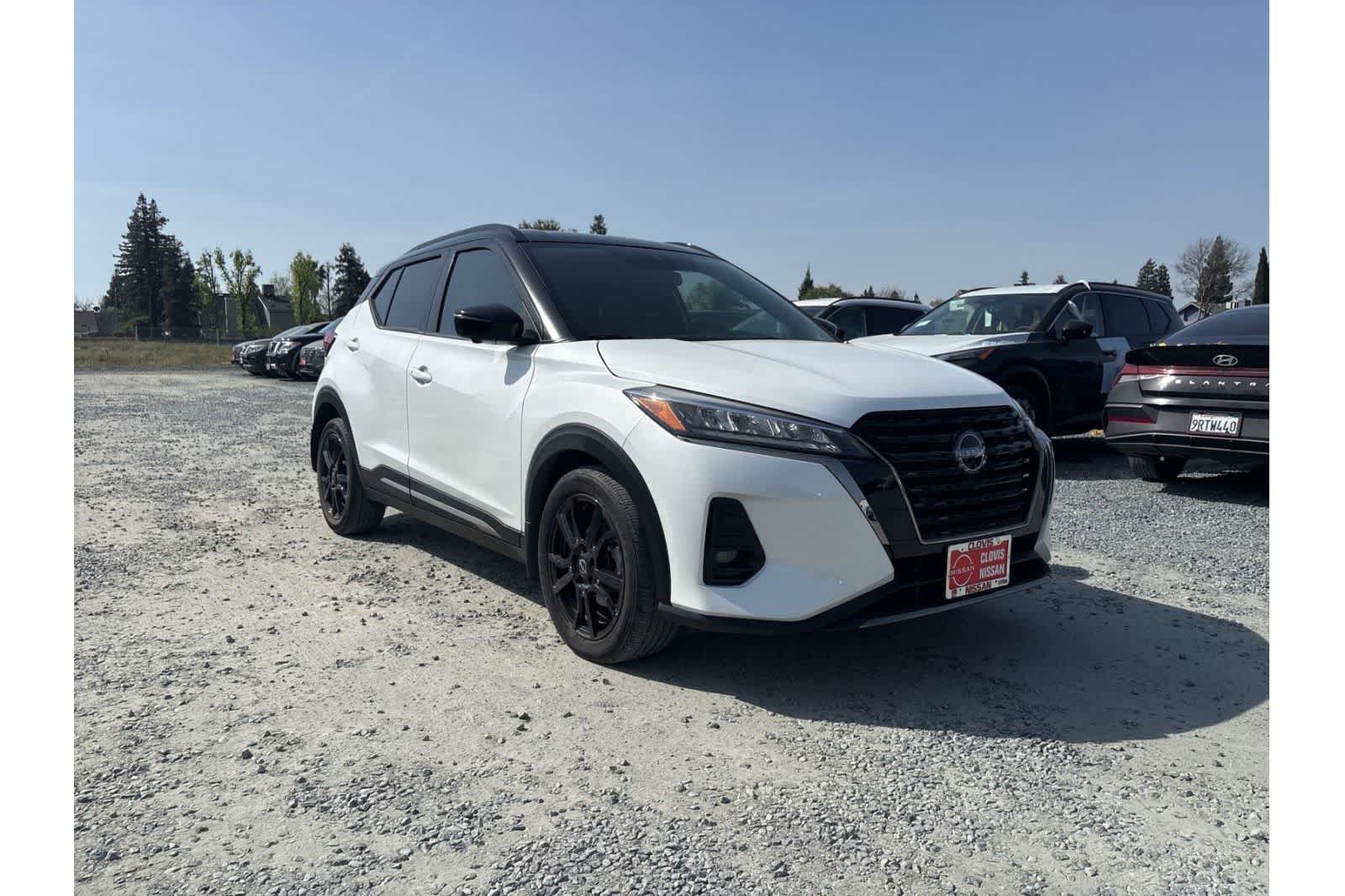 Thumbnail: 2023 Nissan Kicks - 10