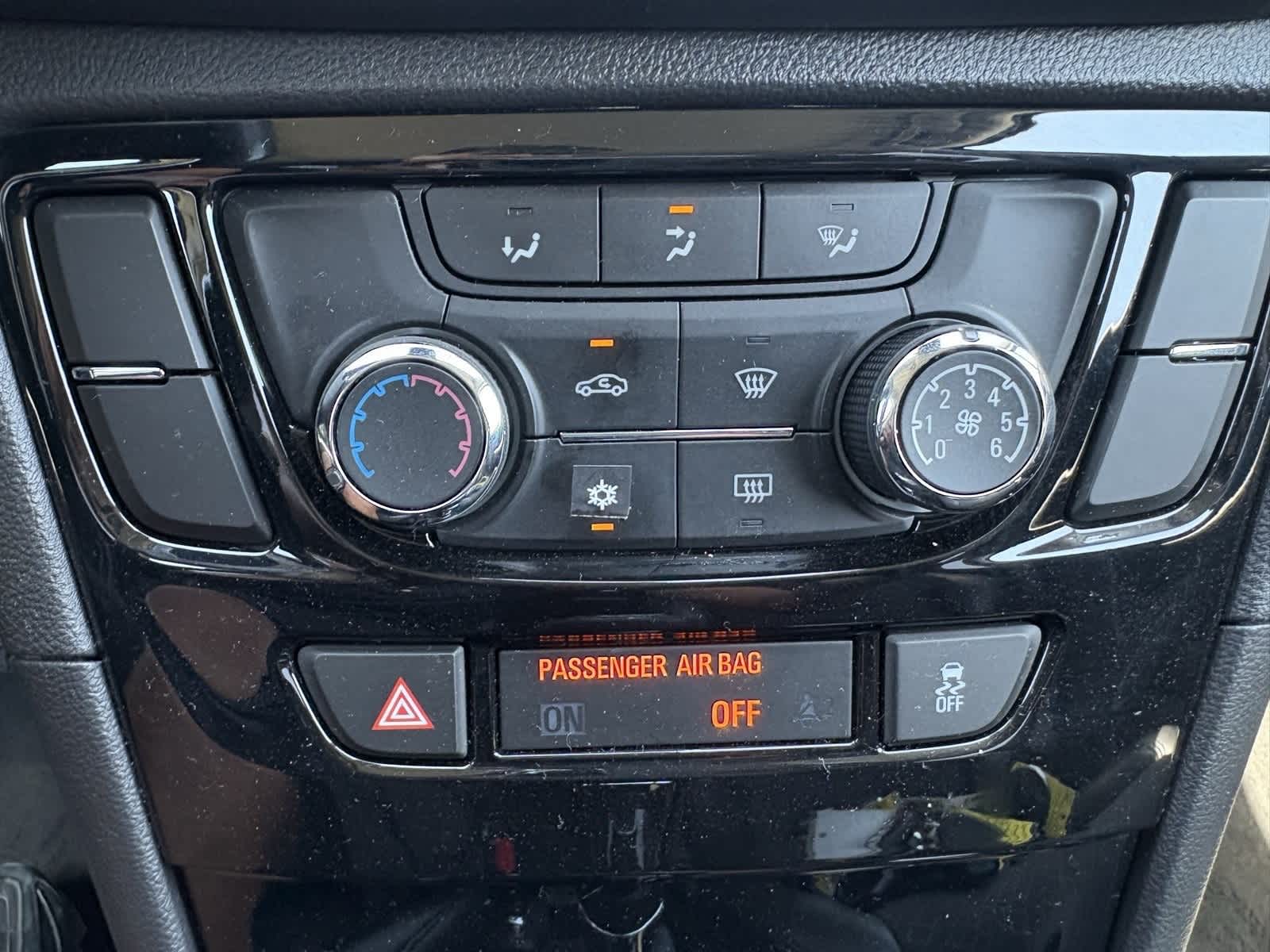 Thumbnail: 2019 Buick Encore - 18