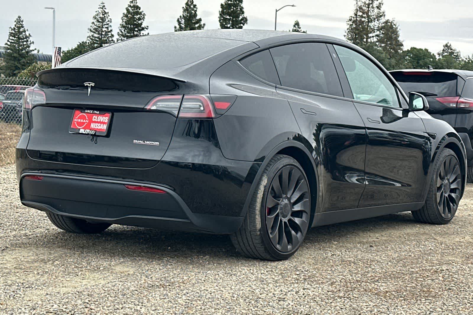 Thumbnail: 2023 Tesla Model Y - 3