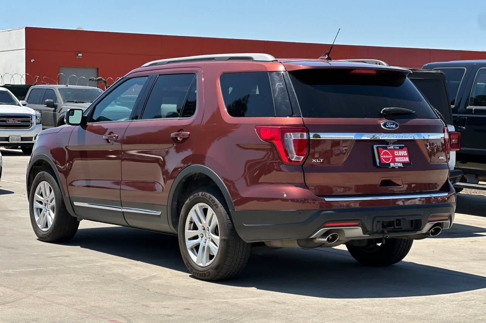 Thumbnail: 2018 Ford Explorer - 7