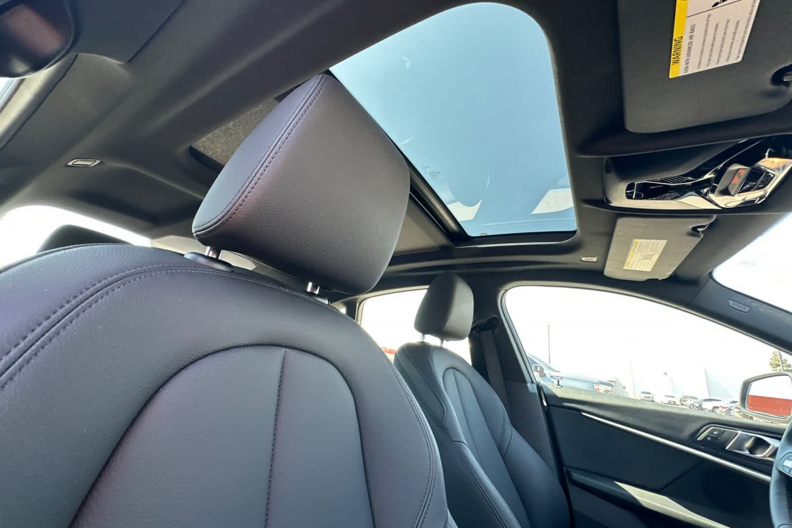 Thumbnail: 2024 BMW 2 Series - 18