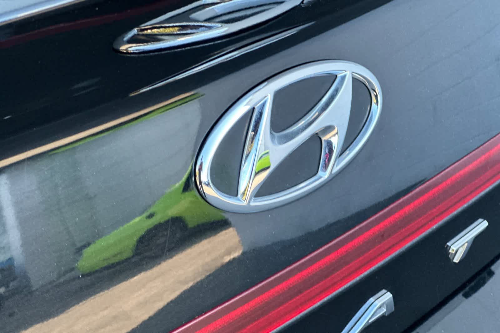 Thumbnail: 2023 Hyundai Sonata - 16