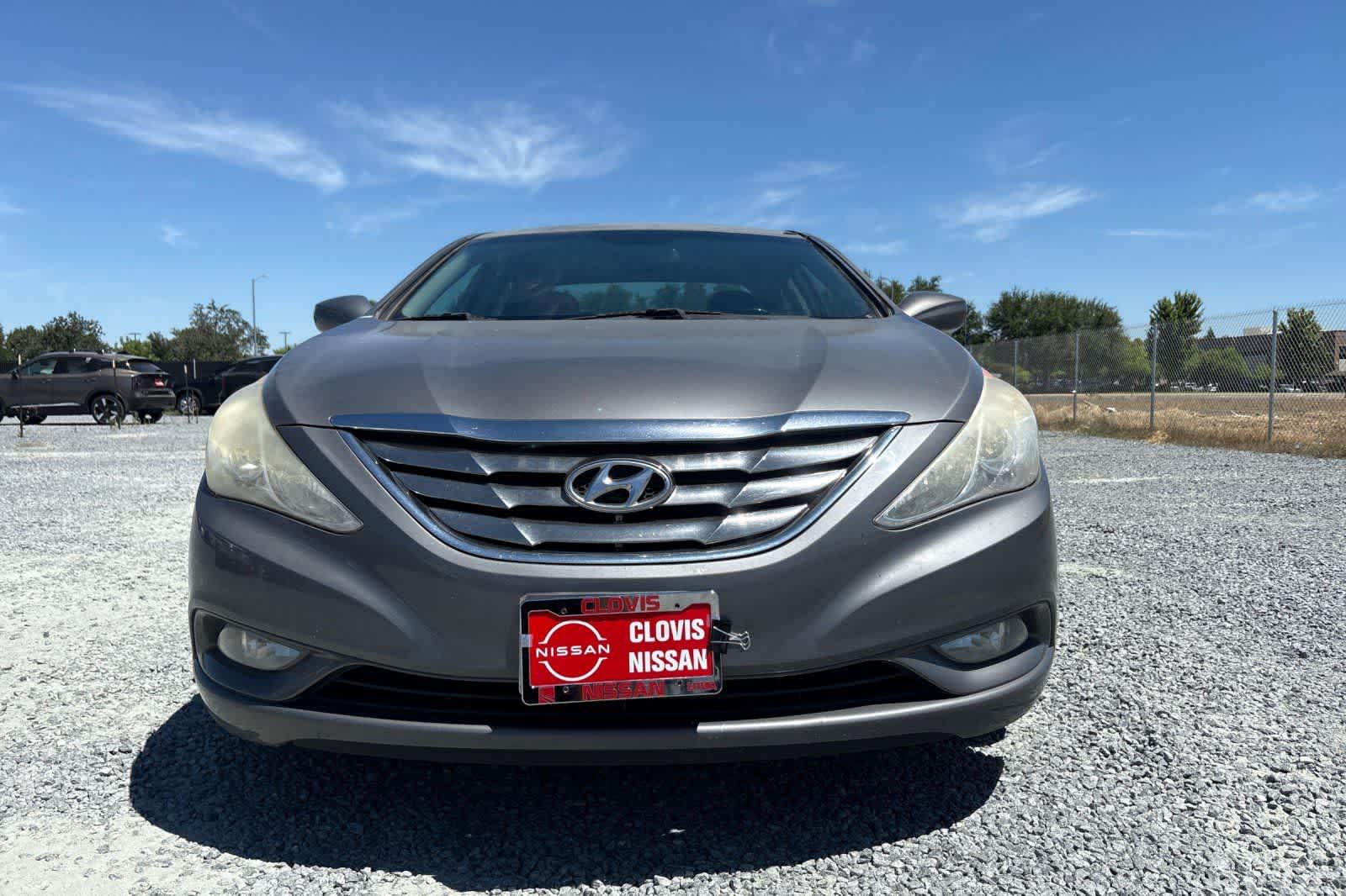 Thumbnail: 2013 Hyundai Sonata - 3