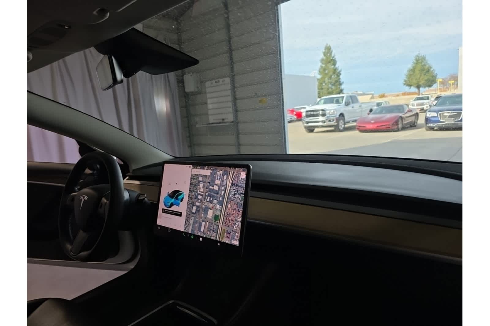 Thumbnail: 2022 Tesla Model 3 - 15