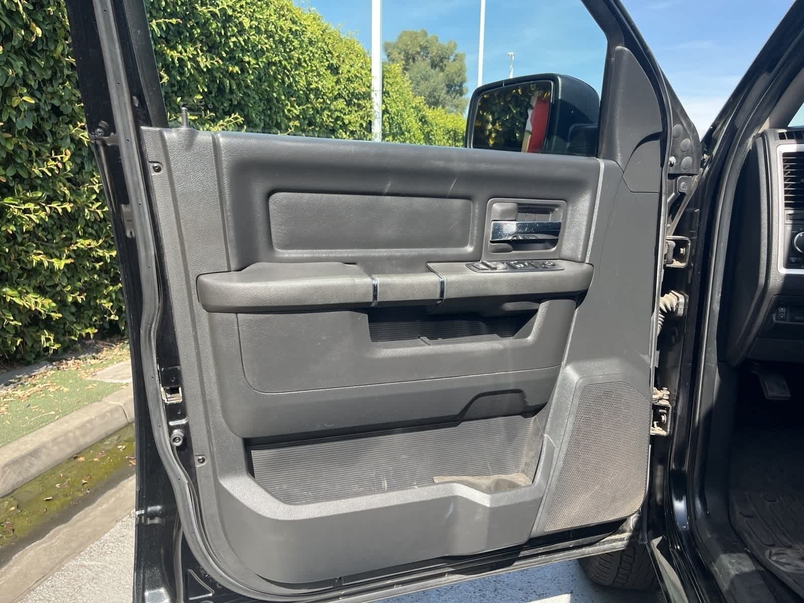 Thumbnail: 2010 Dodge Ram 1500 - 18