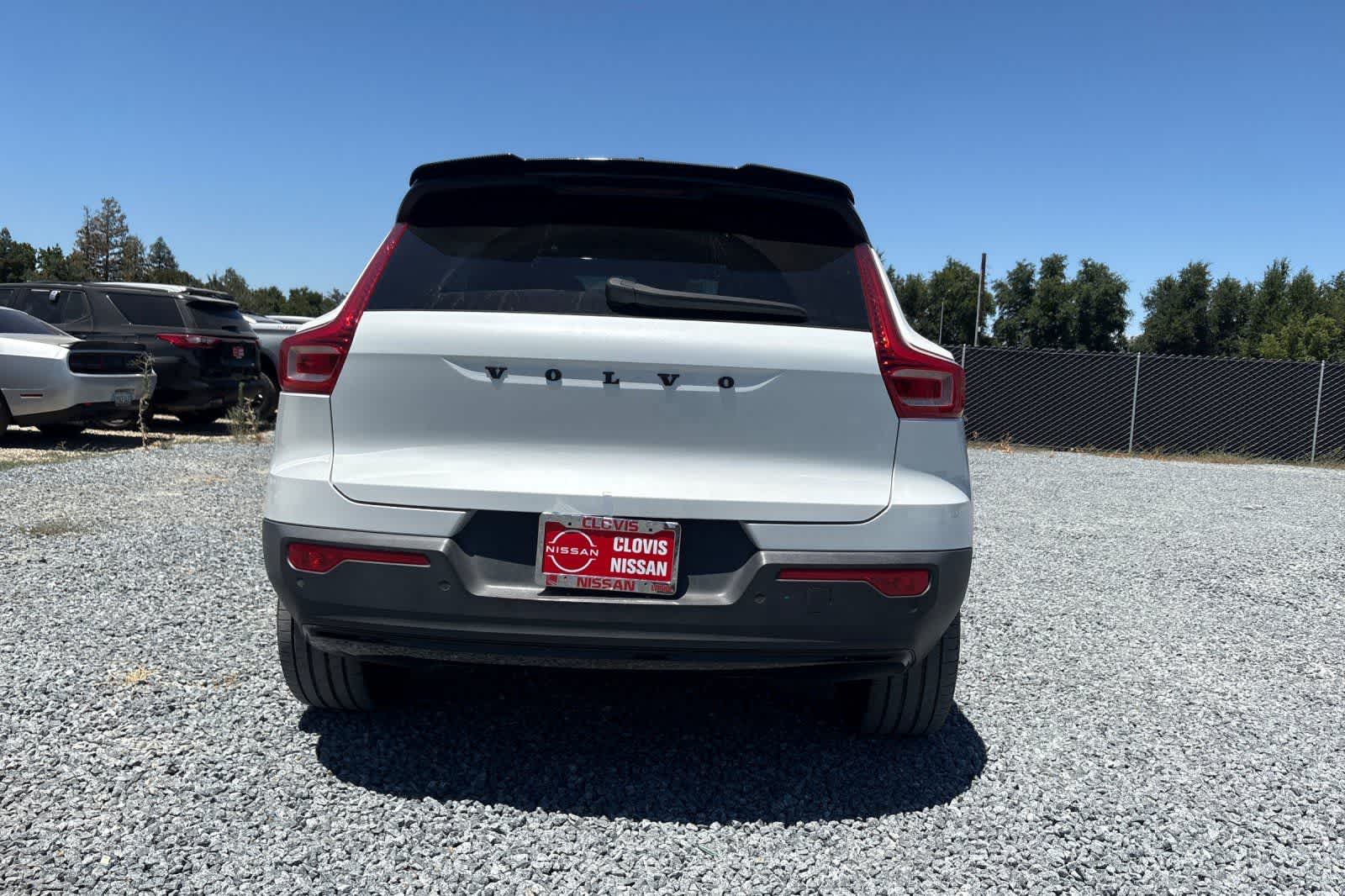 Thumbnail: 2021 Volvo XC40 - 8