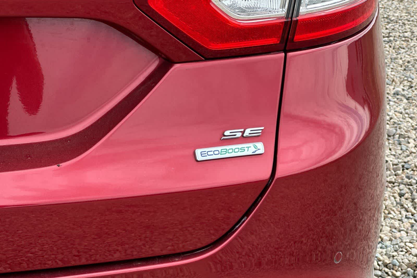 Thumbnail: 2016 Ford Fusion - 13