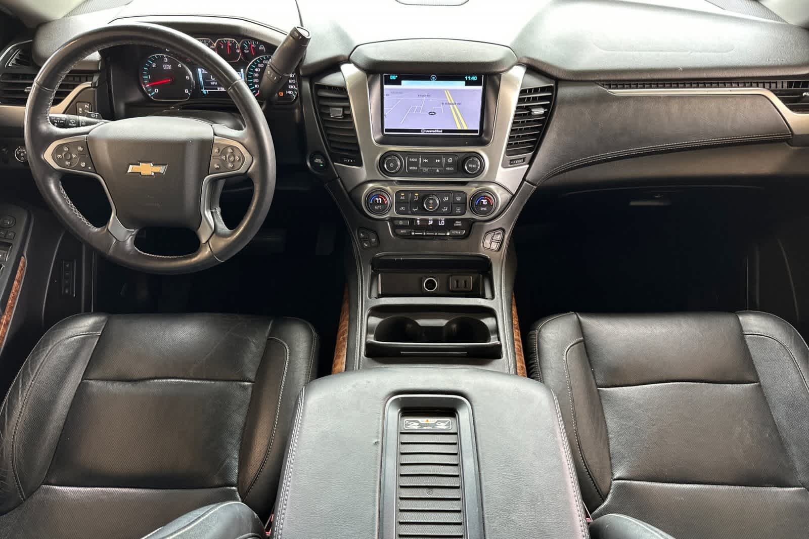 Thumbnail: 2017 Chevrolet Suburban - 4