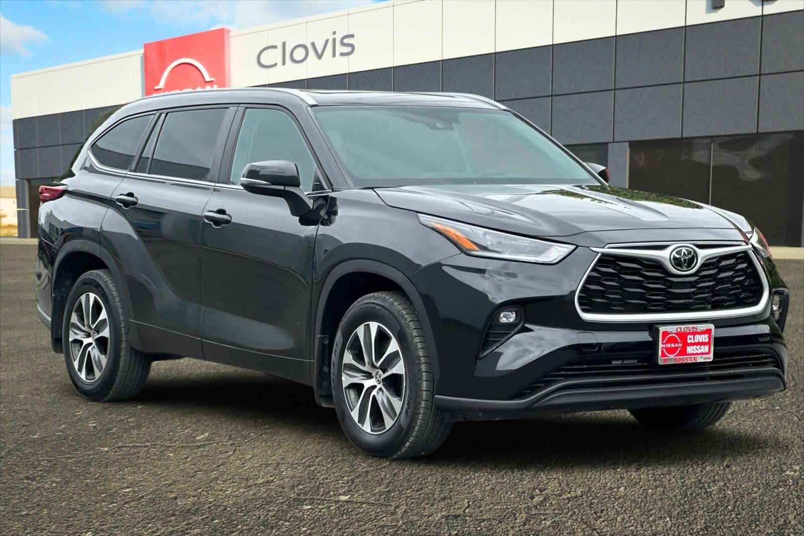 2023 Toyota Highlander XLE 10