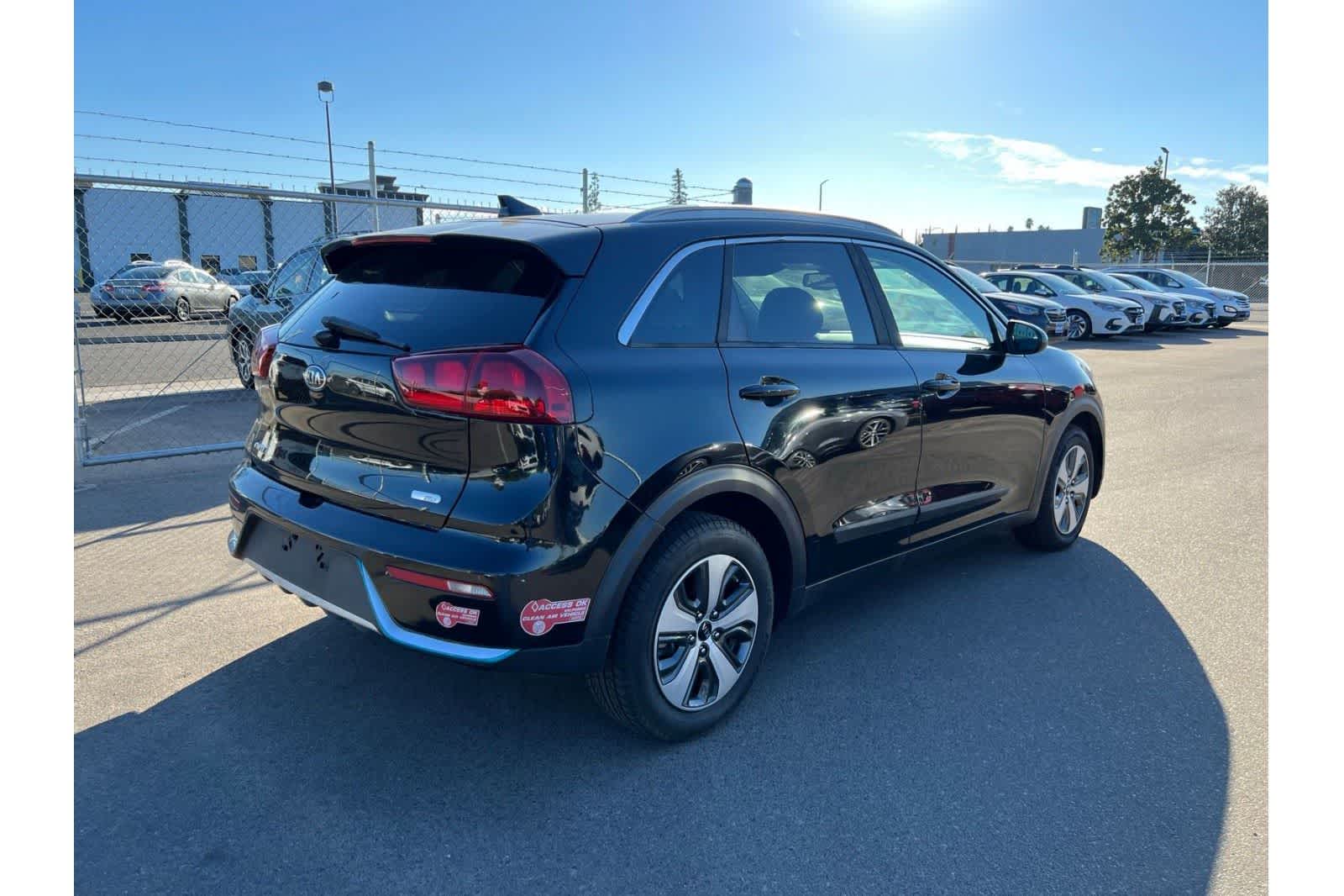 Thumbnail: 2018 Kia Niro - 10