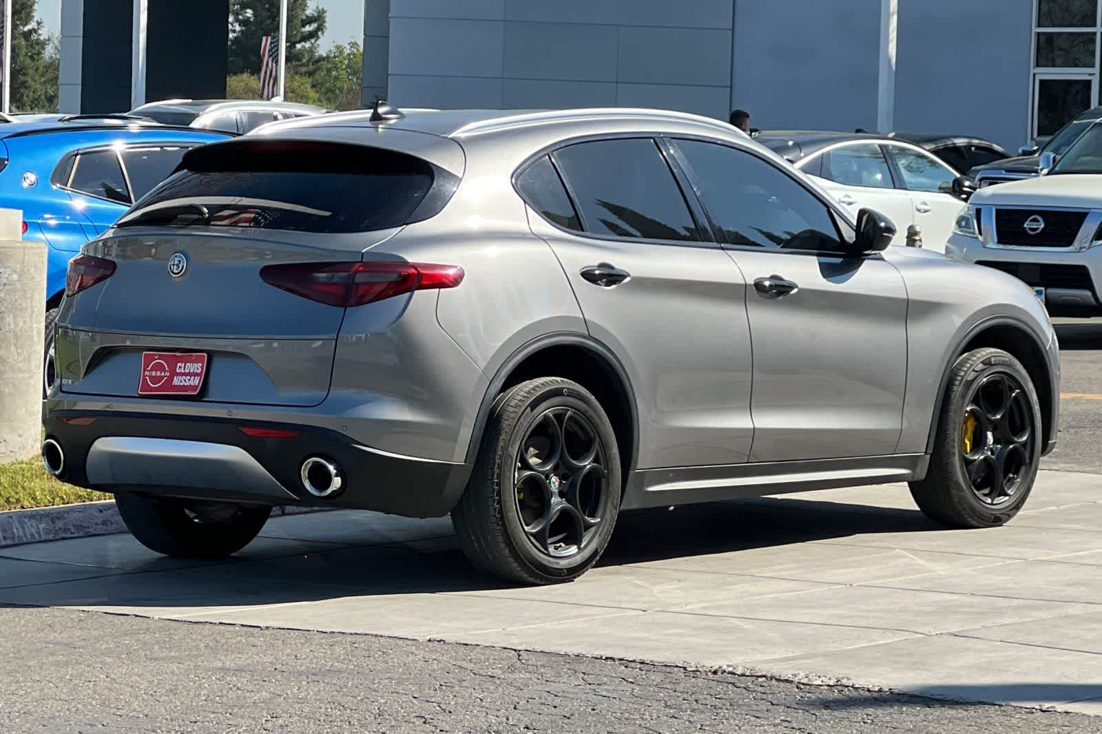 Thumbnail: 2018 Alfa Romeo Stelvio - 3