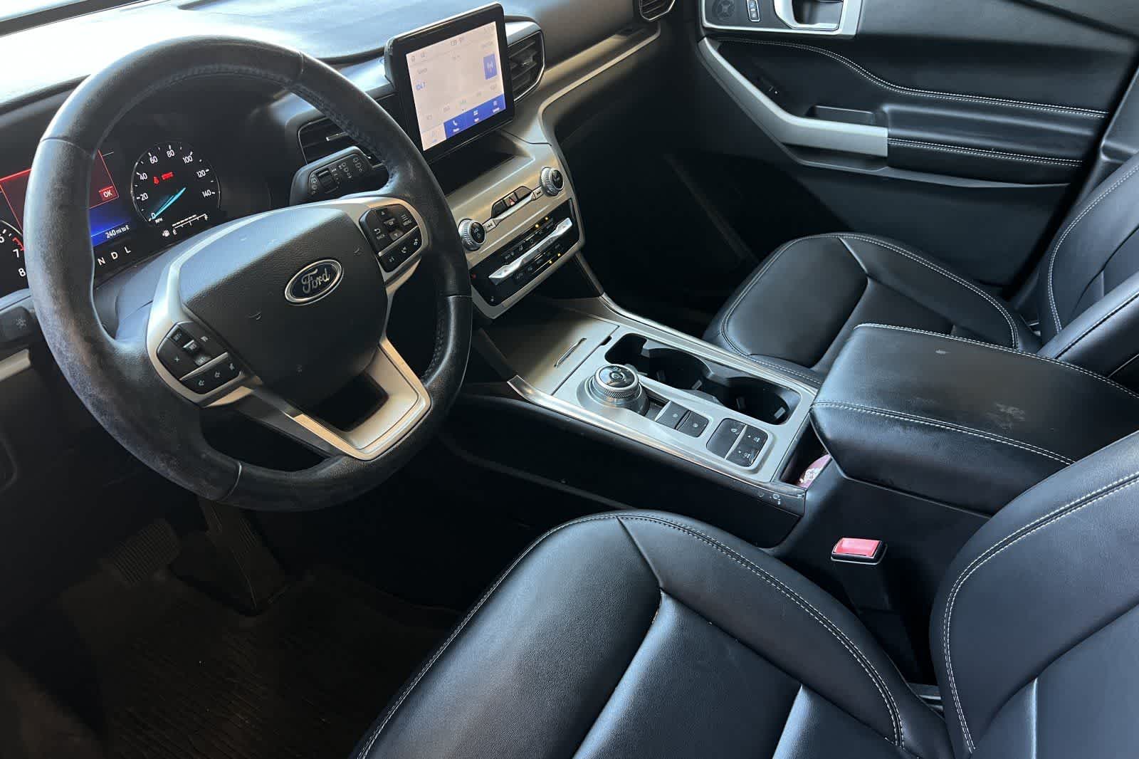 Thumbnail: 2022 Ford Explorer - 14