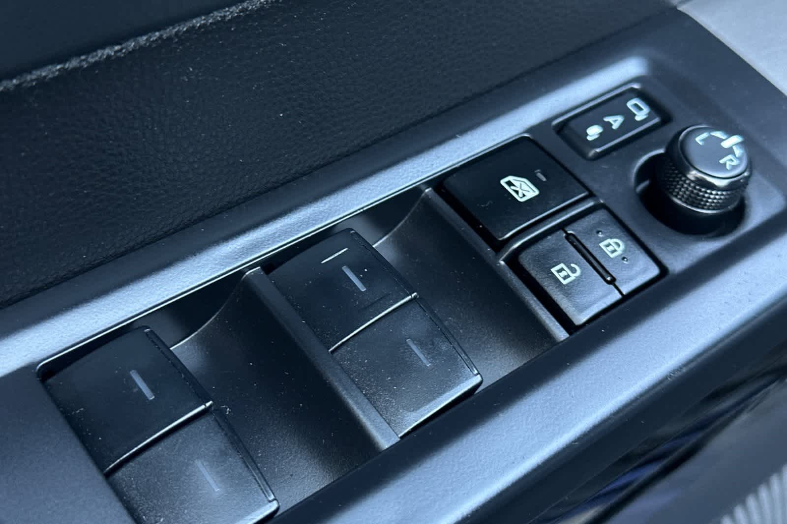 Thumbnail: 2023 Toyota Tundra - 14