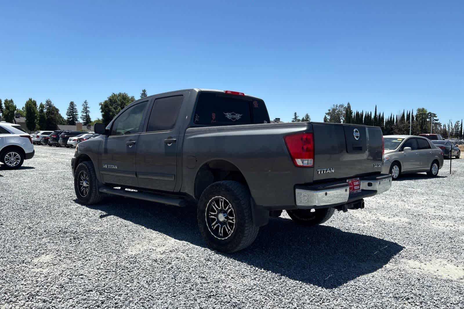 Thumbnail: 2009 Nissan Titan - 7