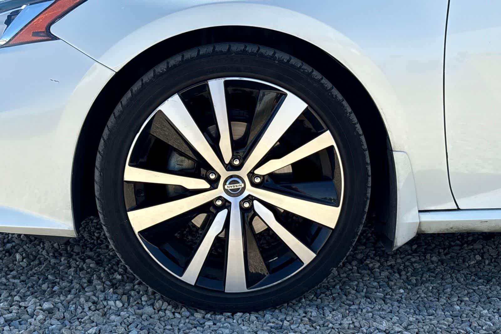 Thumbnail: 2020 Nissan Altima - 12