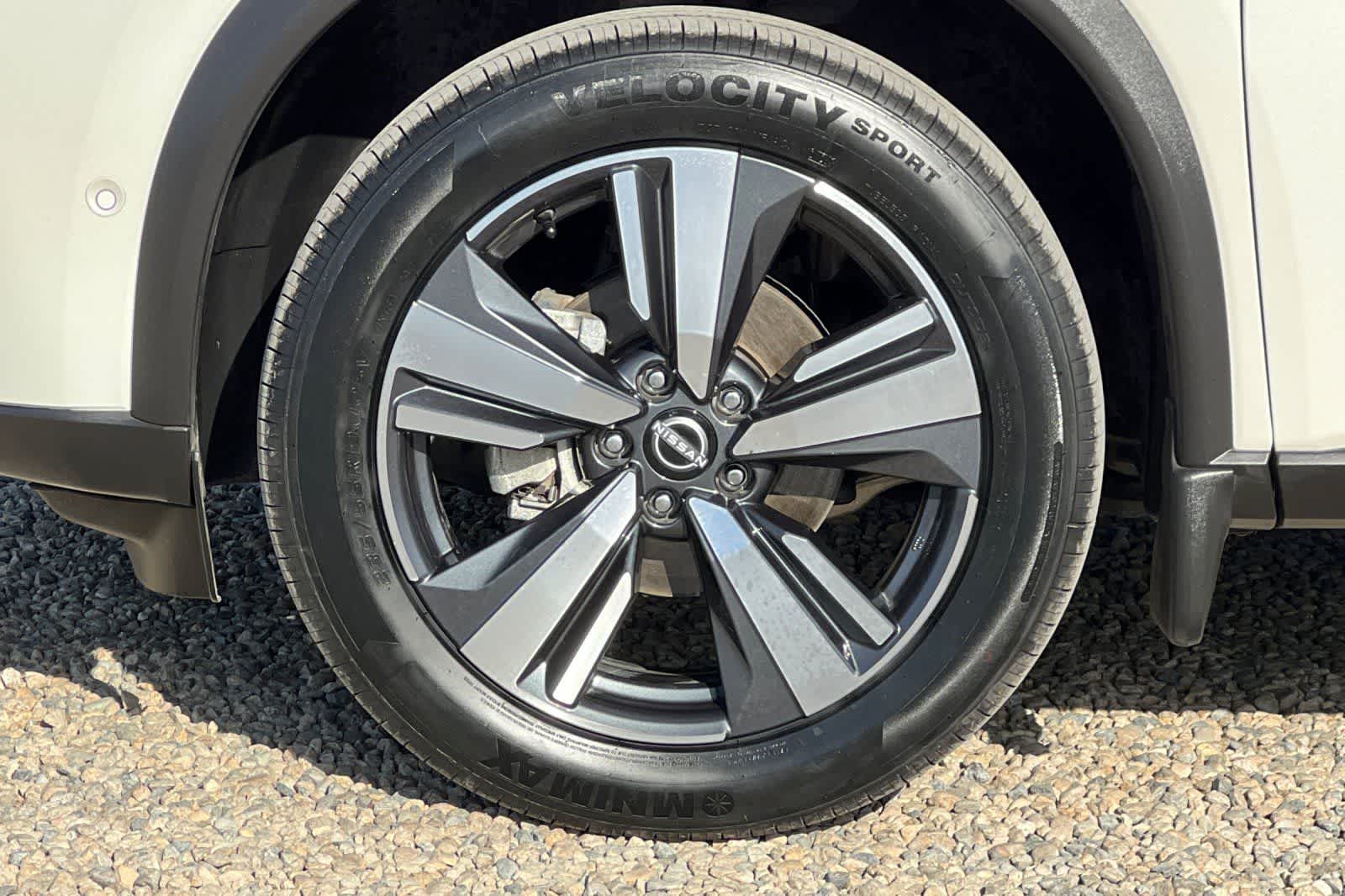 Thumbnail: 2022 Nissan Rogue - 38