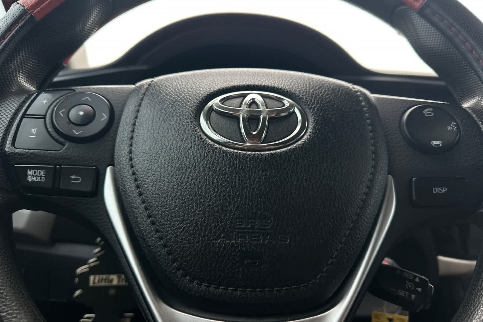 Thumbnail: 2015 Toyota Corolla - 23