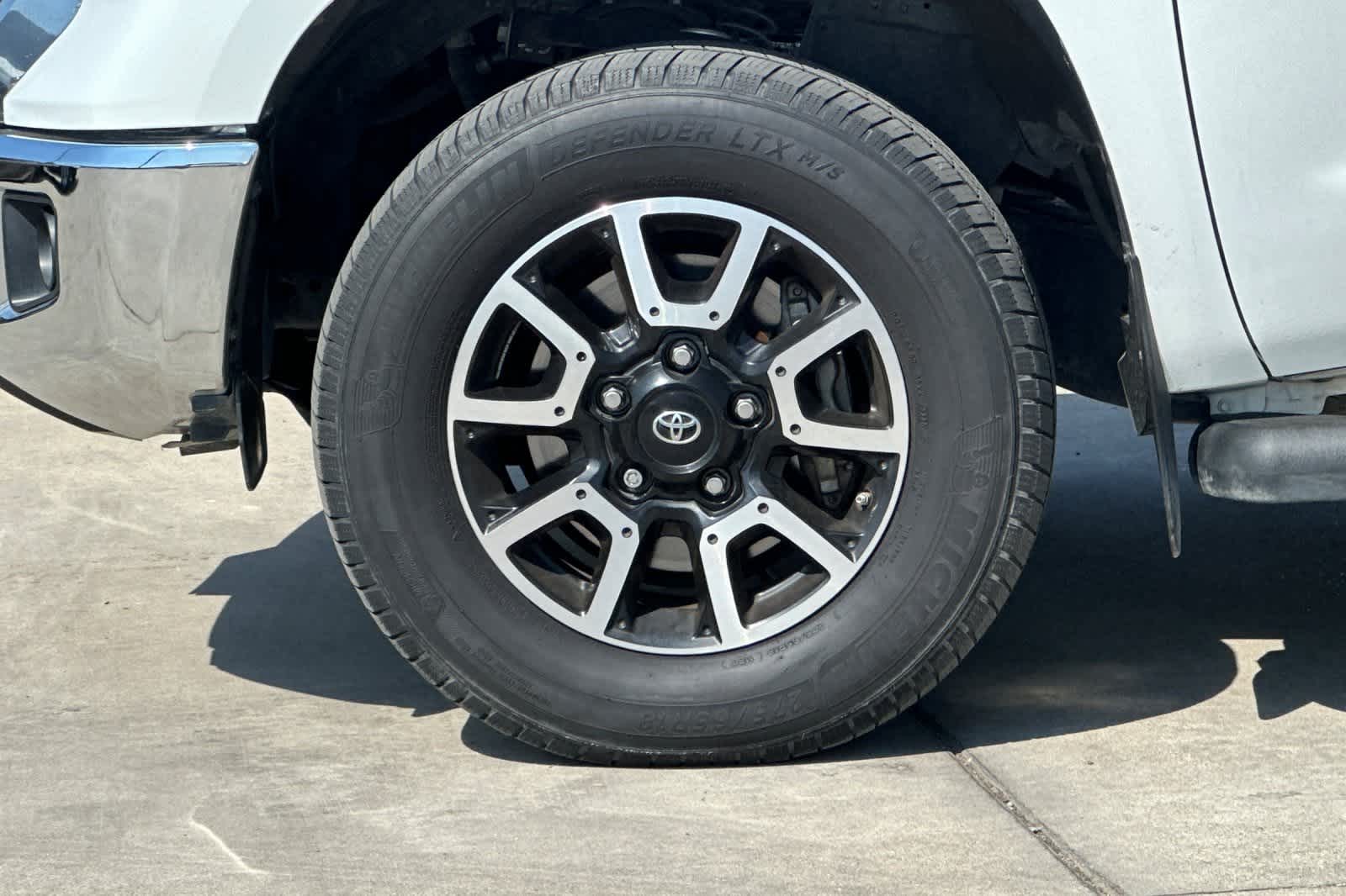 Thumbnail: 2016 Toyota Tundra - 12