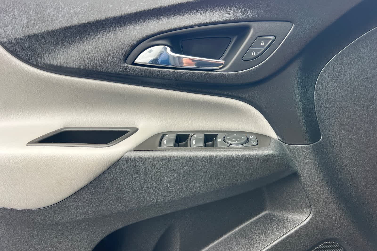 Thumbnail: 2023 Chevrolet Equinox - 13