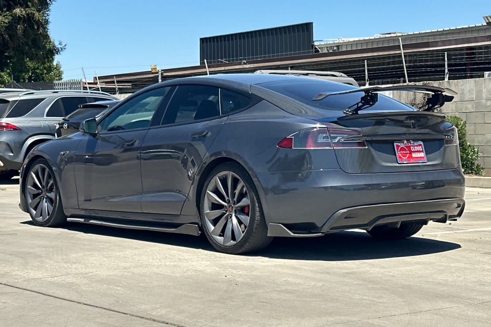 Thumbnail: 2016 Tesla Model S - 7