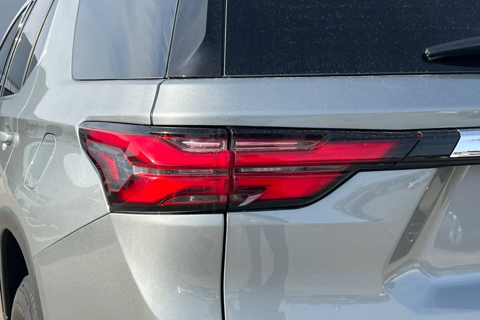 Thumbnail: 2023 Chevrolet Traverse - 15