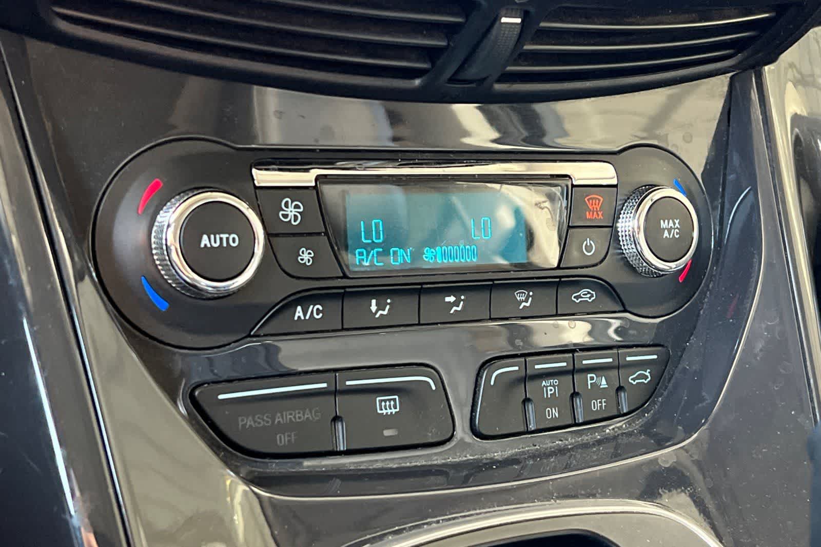 Thumbnail: 2014 Ford Escape - 23