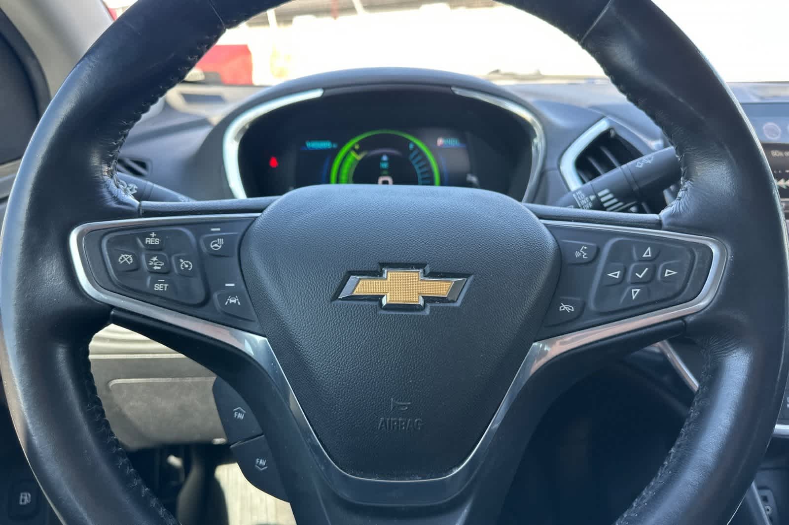 Thumbnail: 2018 Chevrolet Volt - 25