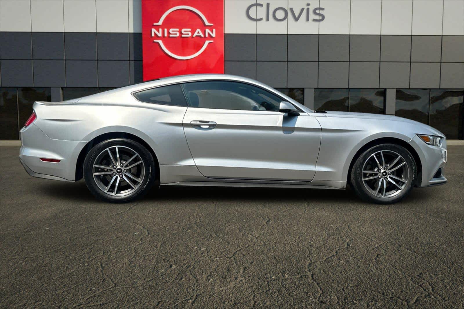 Thumbnail: 2017 Ford Mustang - 9