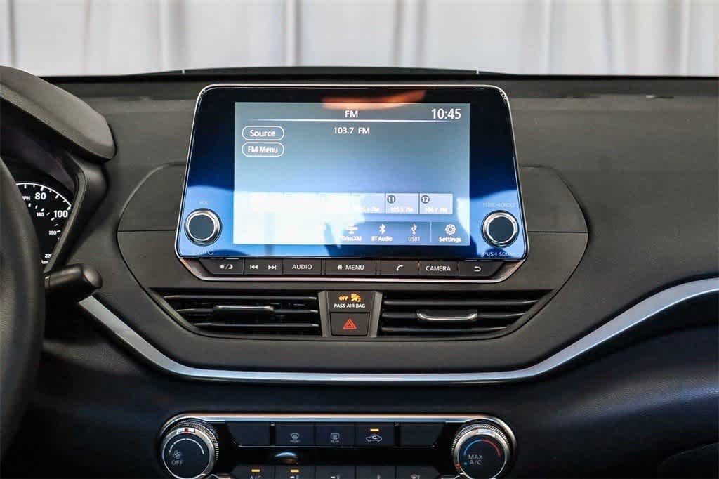 Thumbnail: 2025 Nissan Altima - 8