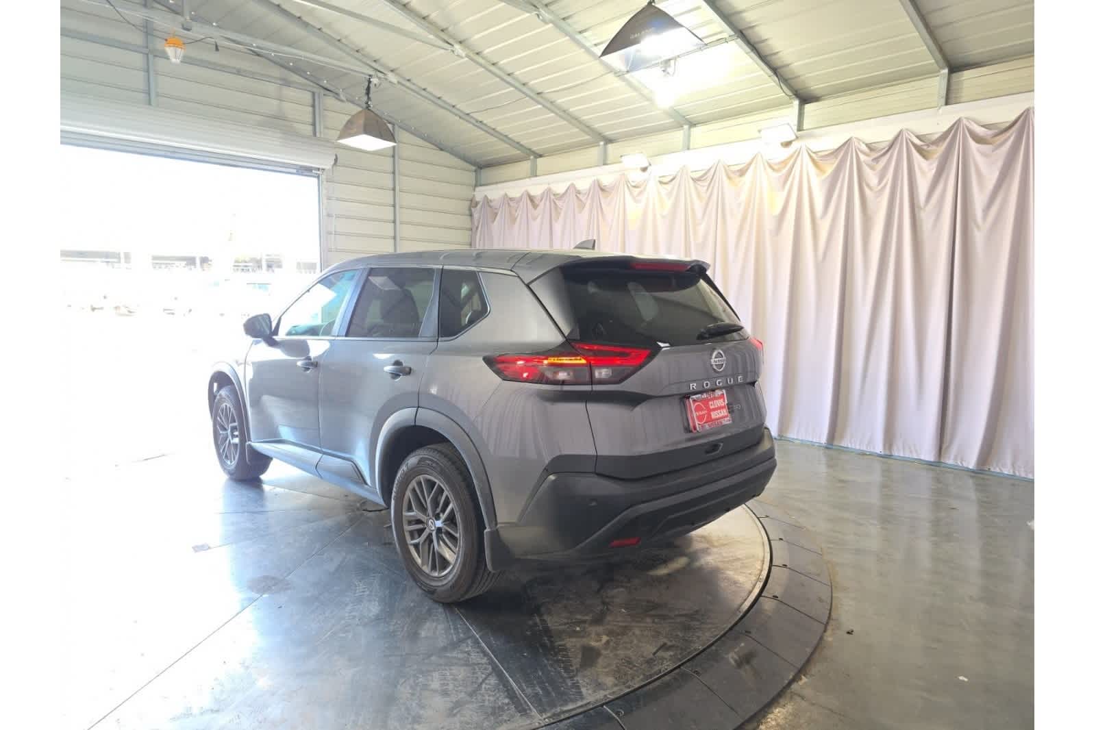 Thumbnail: 2021 Nissan Rogue - 8