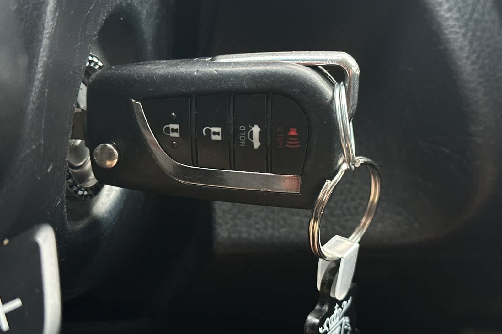 Thumbnail: 2019 Toyota Camry - 22