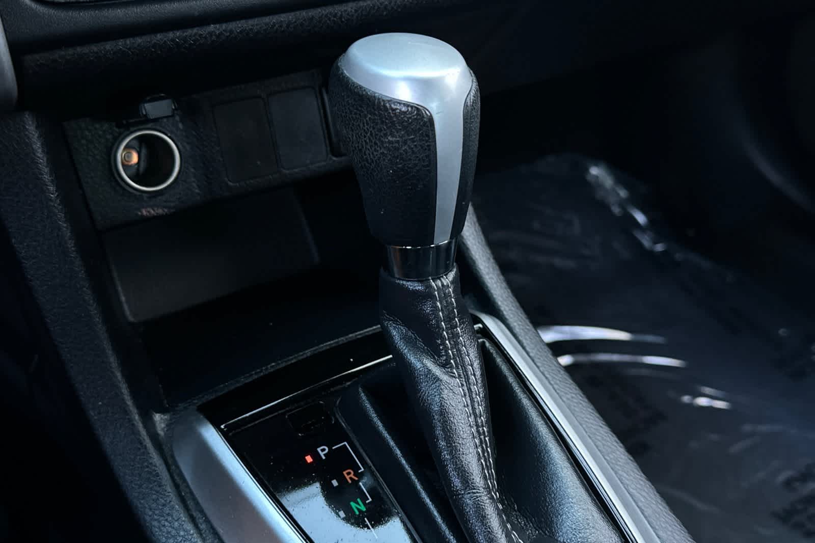 2017 Toyota Corolla LE 23