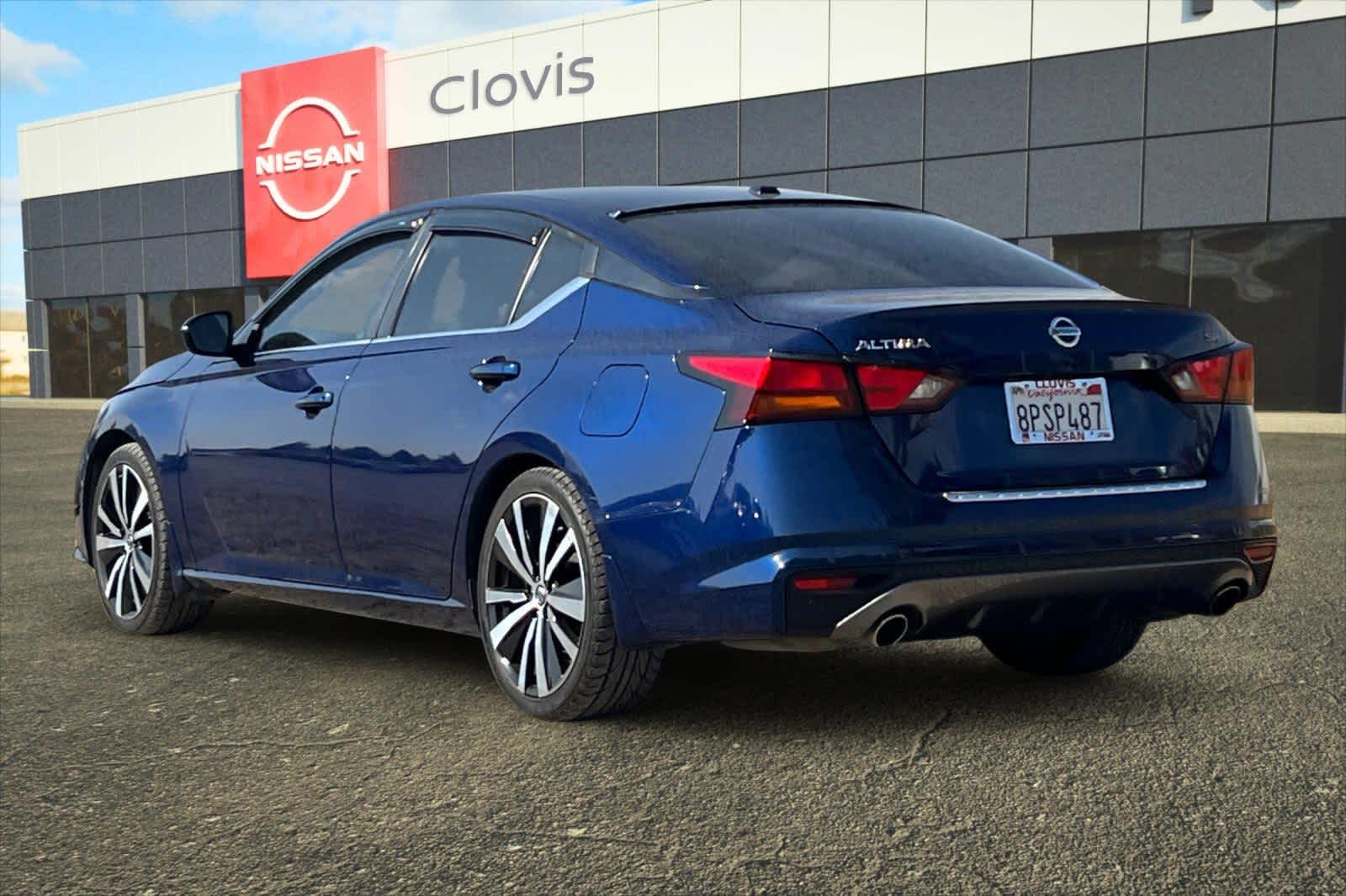 Thumbnail: 2020 Nissan Altima - 7
