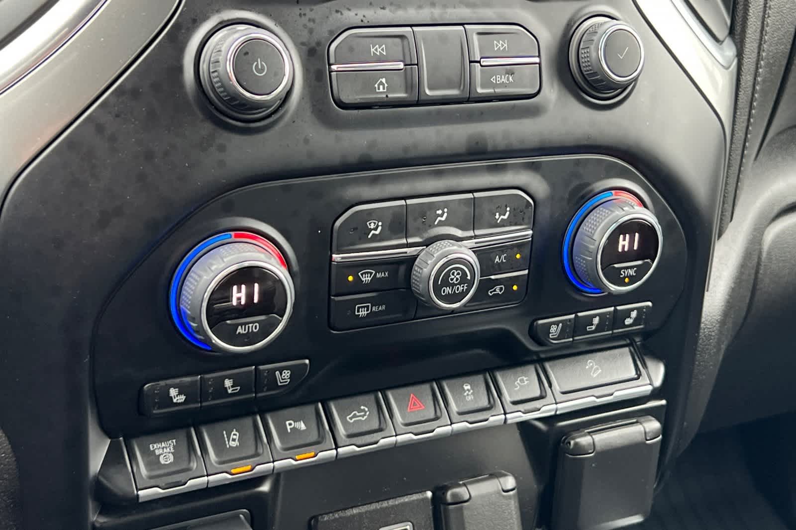 Thumbnail: 2022 Chevrolet Silverado 2500 - 25