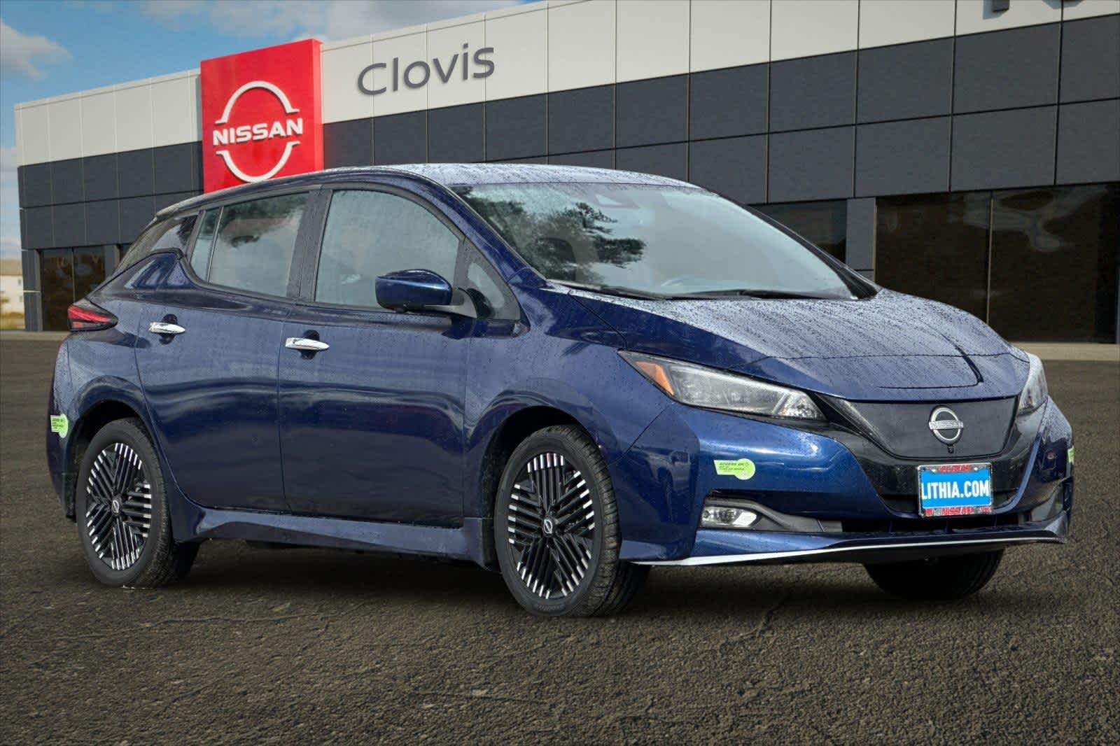 Thumbnail: 2023 Nissan Leaf - 10