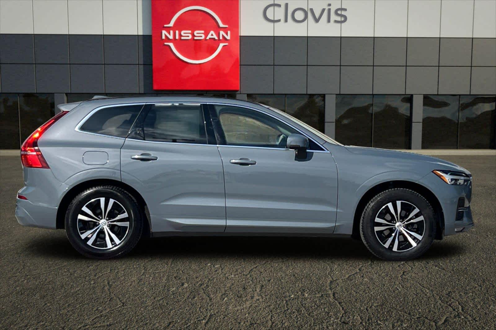 Thumbnail: 2023 Volvo XC60 - 9