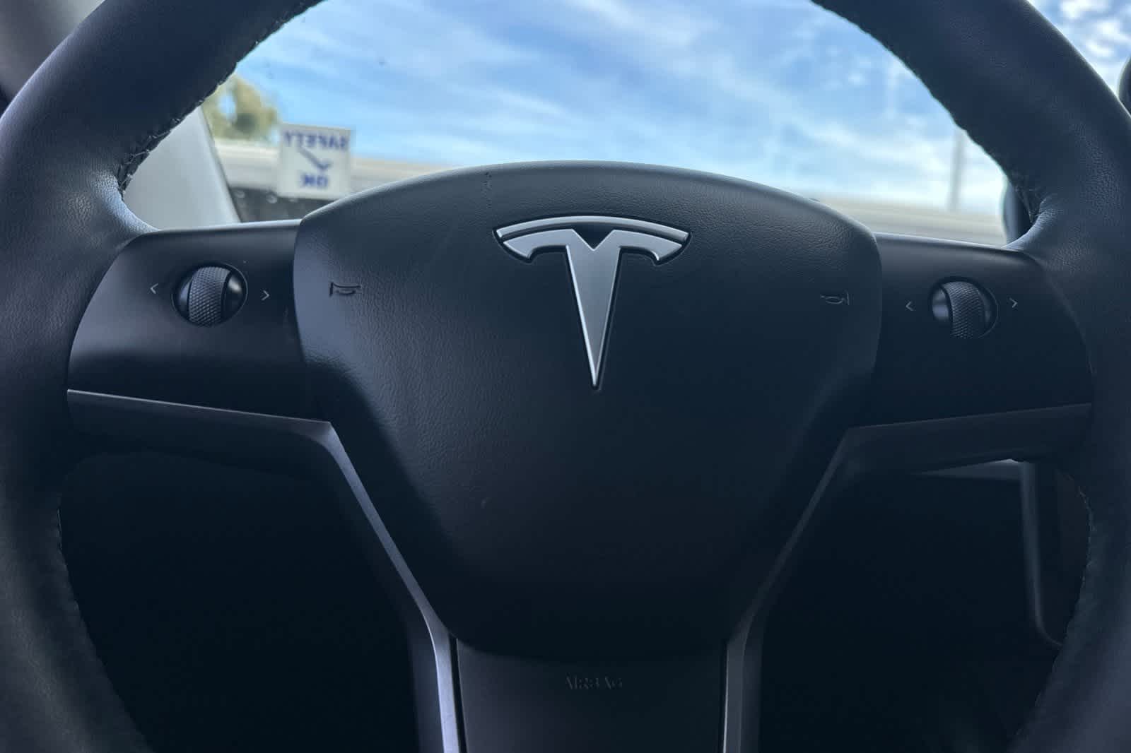 Thumbnail: 2023 Tesla Model Y - 26