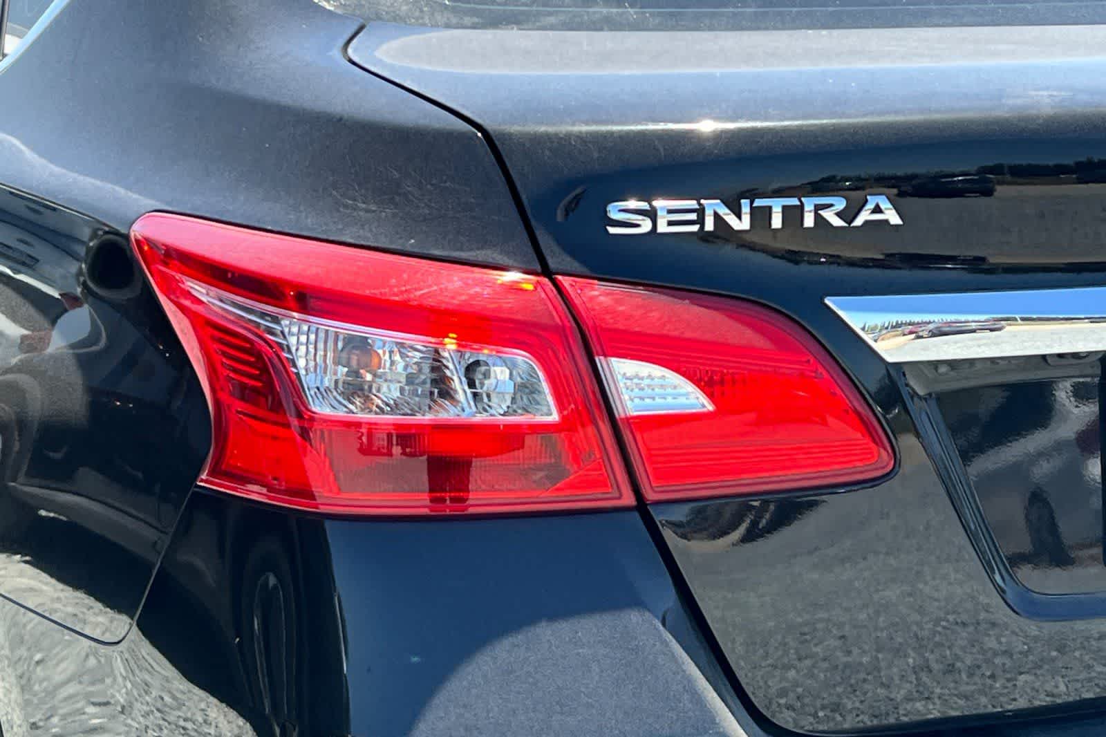 Thumbnail: 2019 Nissan Sentra - 13