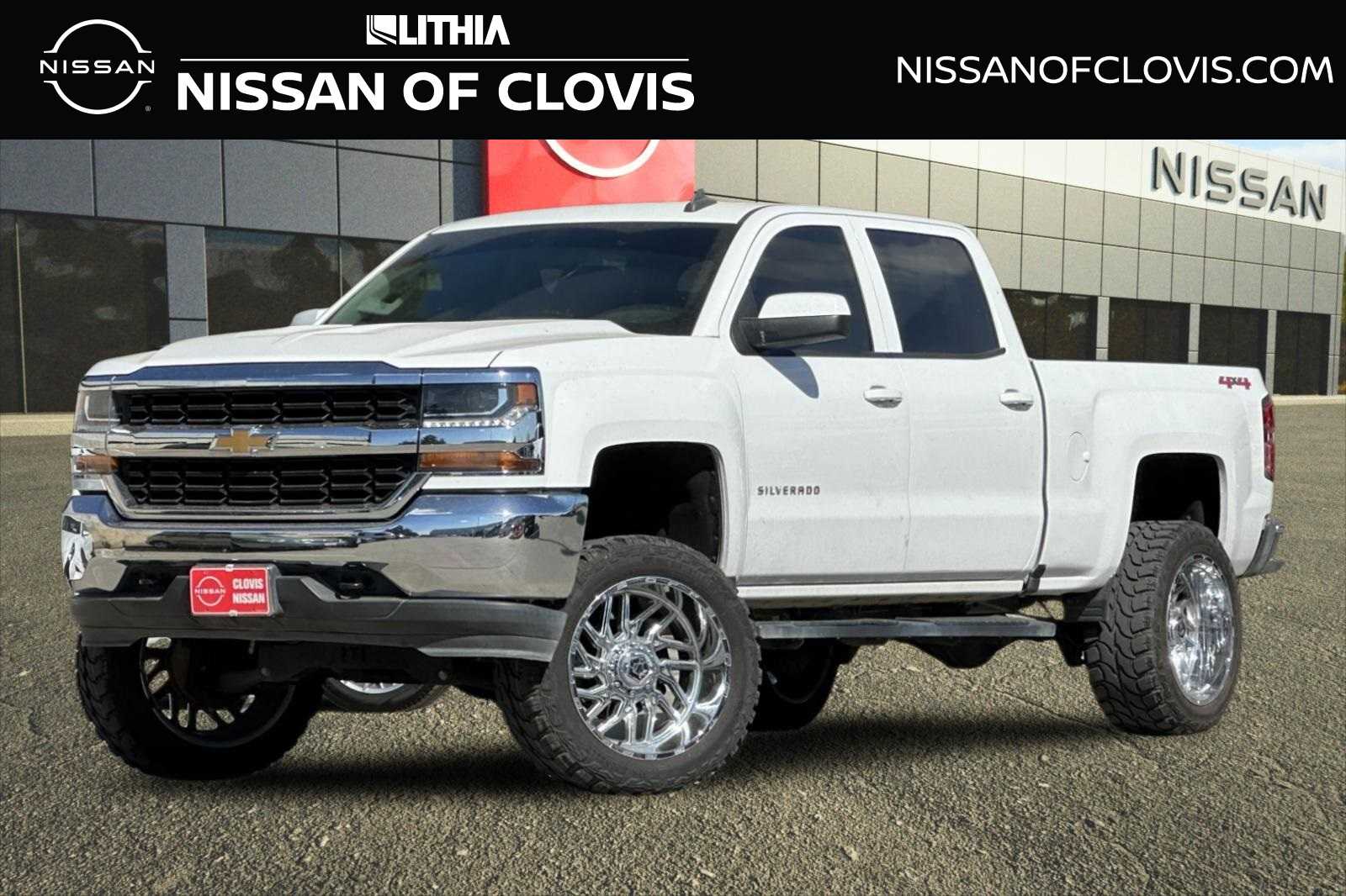 Thumbnail: 2017 Chevrolet Silverado 1500 - 1