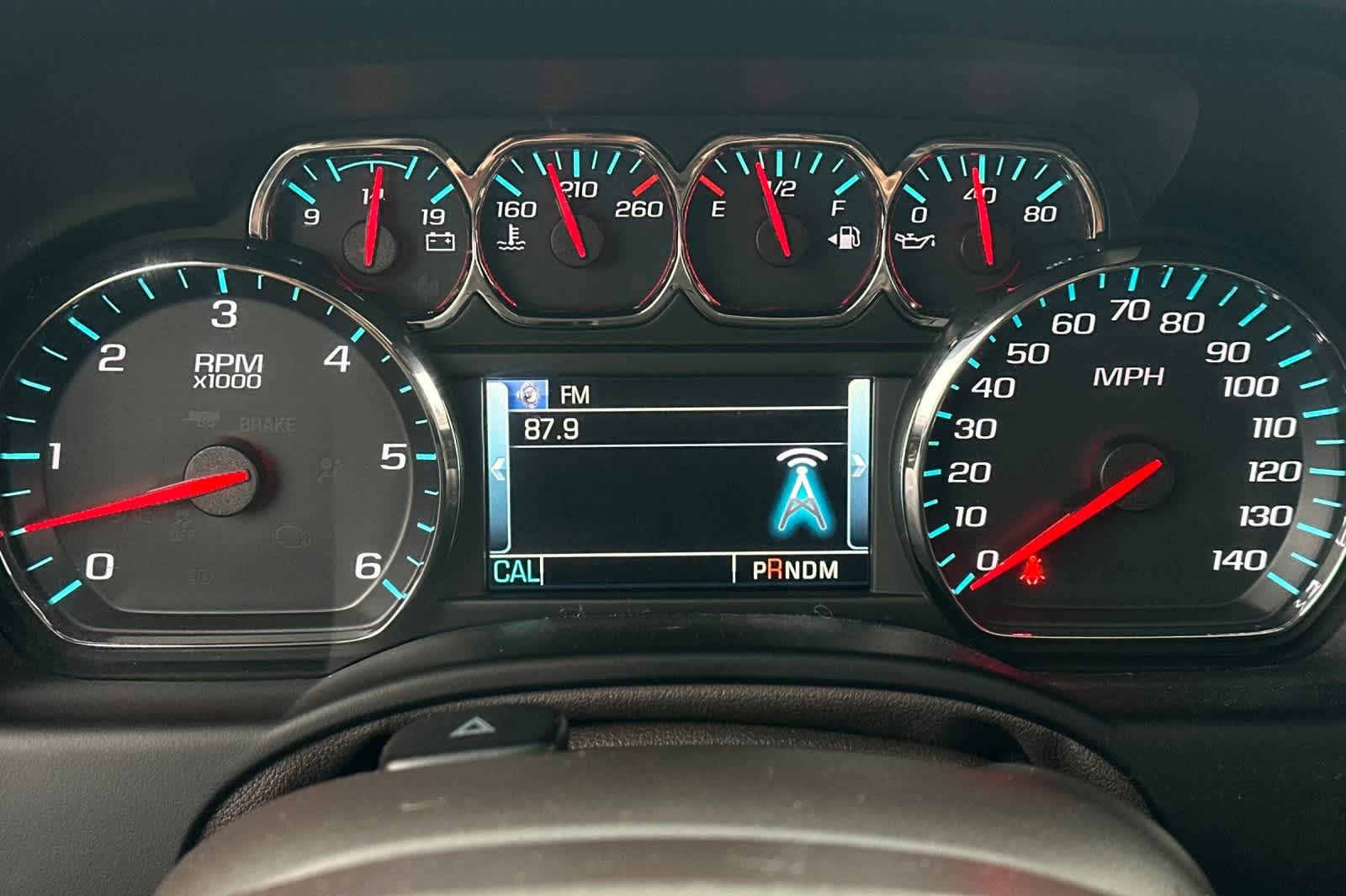 Thumbnail: 2016 Chevrolet Suburban - 35